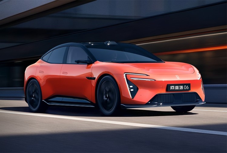 年轻人的首台豪华轿车，预售21.59万元起，阿维塔06来了！
