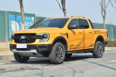 2024款  2.3T 手动四驱山林版 汽油