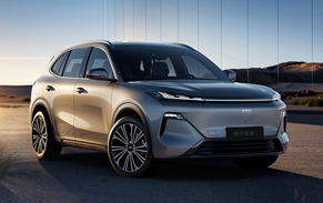  吉利最新电混一箱油跑2390.5km